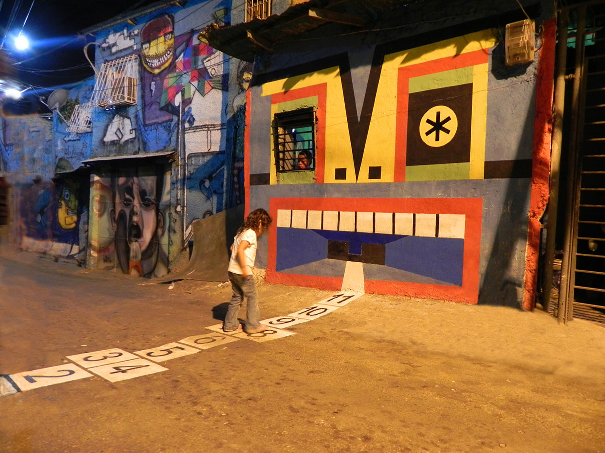 Flix in Venezuela | Wooster Collective